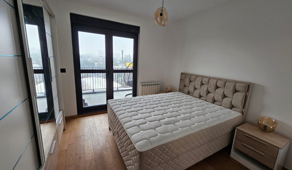 0093b1de-ece3-46df-a503-2eb725a317fb