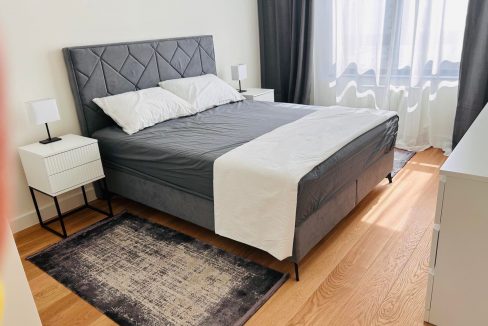 00f4302e-8a5b-4a4c-a3f1-850087bf1db2