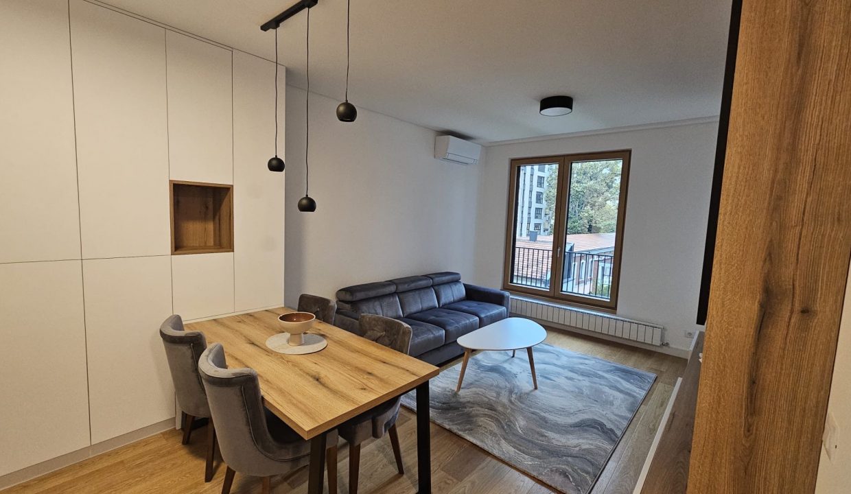 0edbb988-8153-4e55-a948-ddcd2067a657