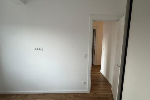 5b062dfd-cb54-4eaa-b95f-23e68bc43777