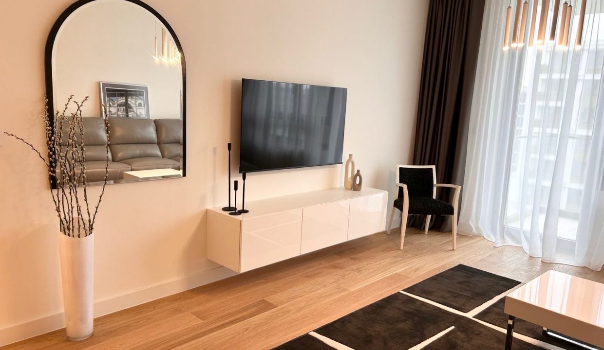 7e72106e-6efa-44cd-9d18-4be400a65172