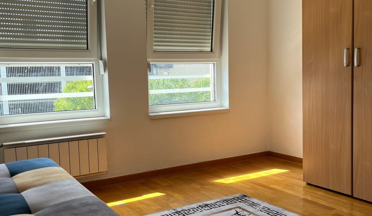 7e799047-960f-4738-85d7-8ab5666f9f09