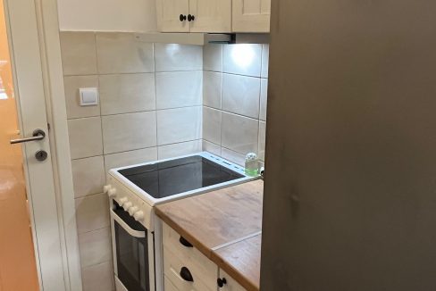 8dee4ef2-f2e3-4eb6-91f1-a5d8a523730a