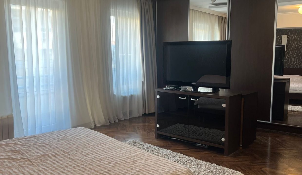 9786b0bc-f763-42a1-8e41-568fd6a8d335