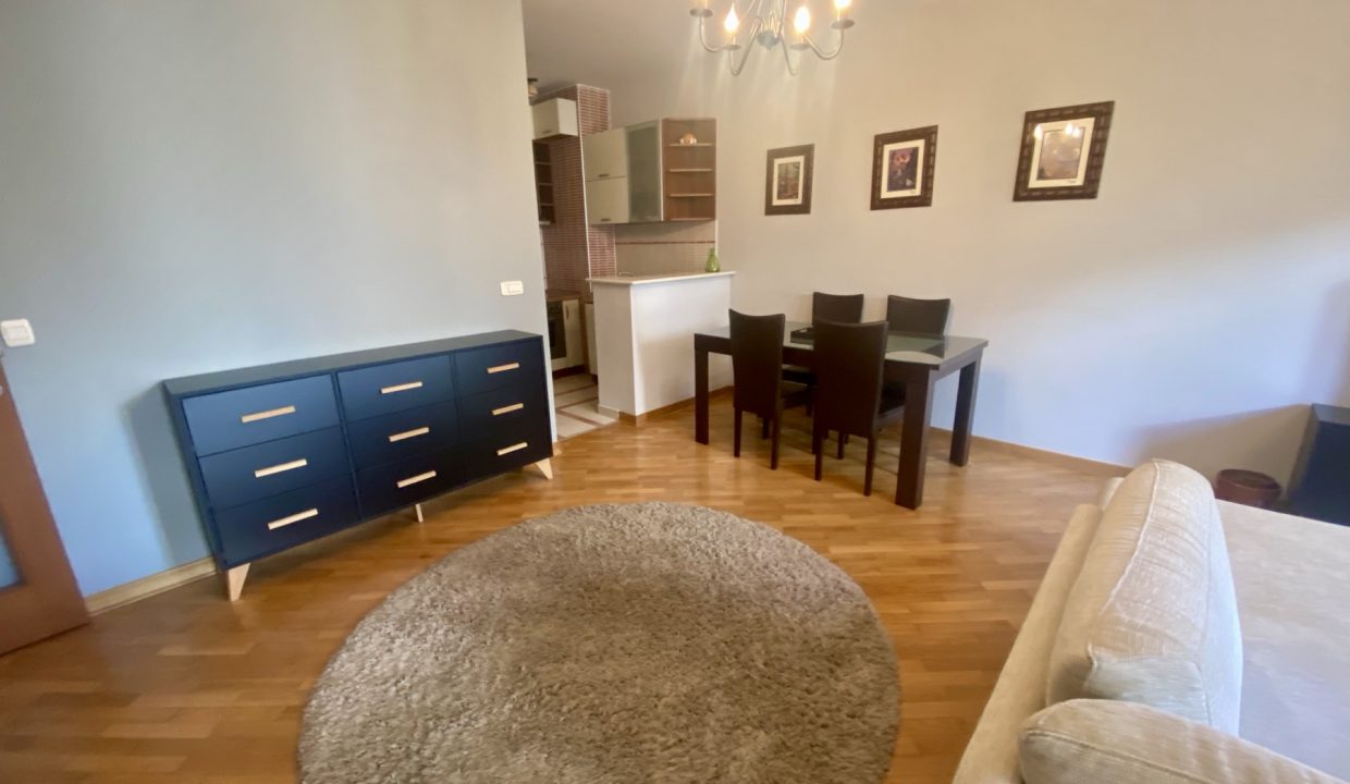 IMG-5e325db4f8f1046378653387ec731da9-V