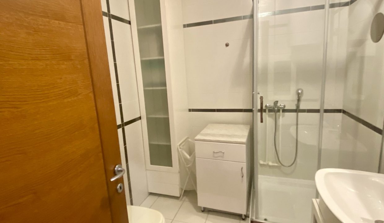 IMG-bd2d0a17e585edf4a9243f7a8c0448d6-V