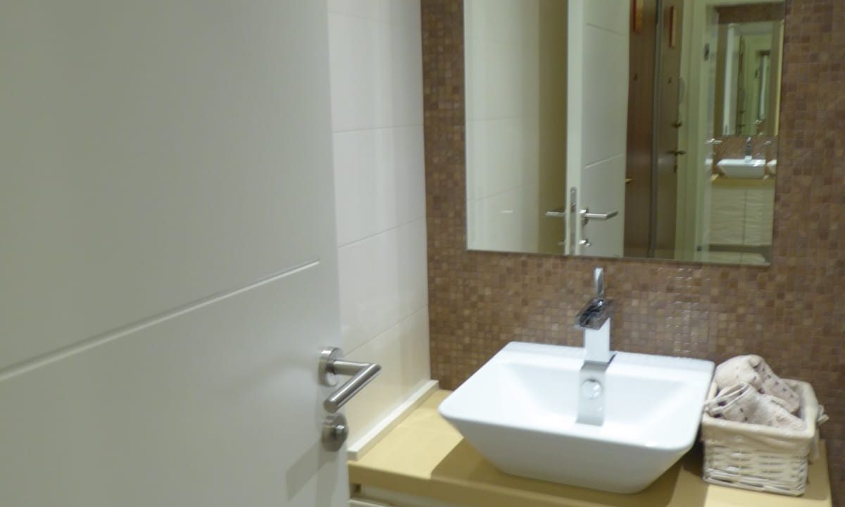 IMG-dc82b9cc1763e33bc1893c426bde230a-V