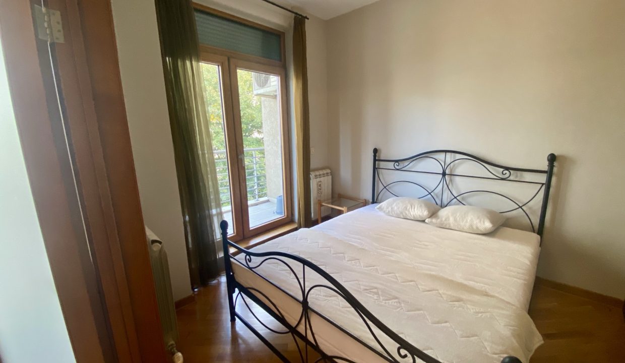 IMG-defe92068b8cbdef65cf3d7945c15d0c-V