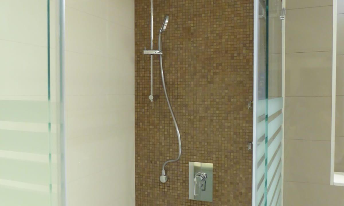 IMG-e87a848aa836666456832fcee5b16ad5-V