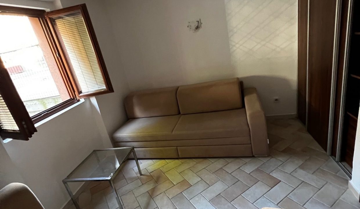 d1e37816-204d-4ecc-928f-72937e26985c