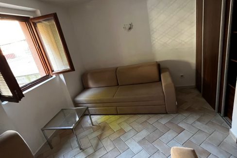 d1e37816-204d-4ecc-928f-72937e26985c