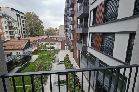 d2769ed5-0d26-4979-9cc7-22907221d708