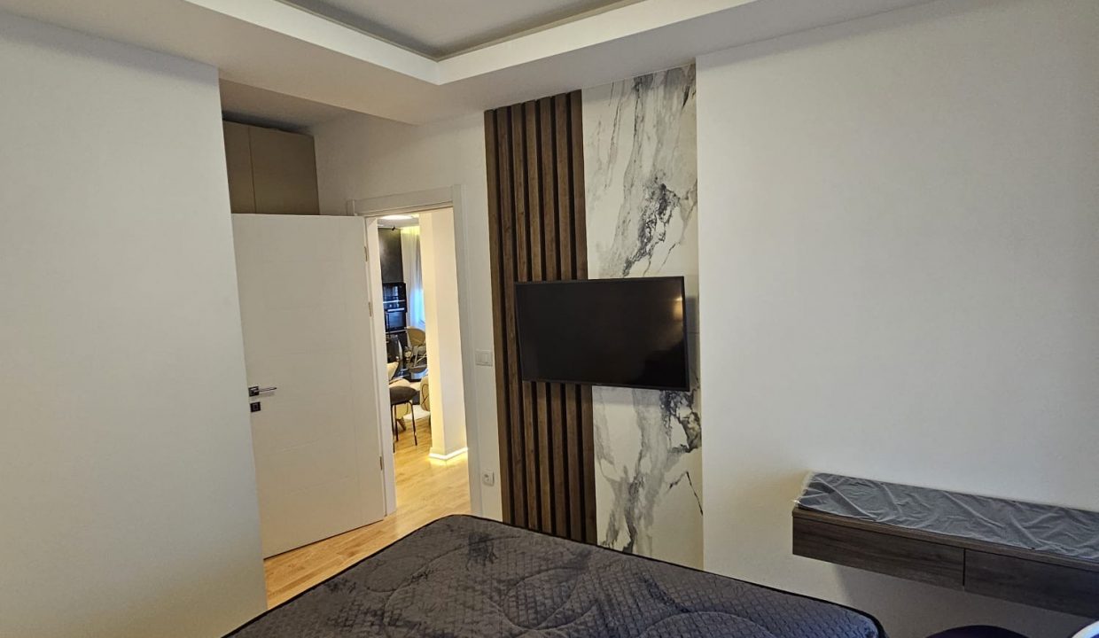 e6ddde08-8605-457c-b12f-b043f2695956