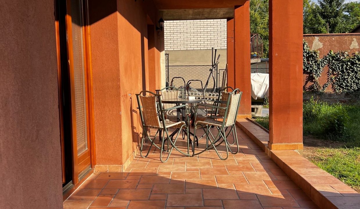 fea2a6a7-365e-412c-b9a5-aff45c505f7a