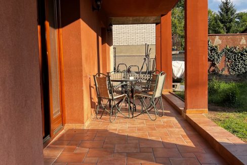 fea2a6a7-365e-412c-b9a5-aff45c505f7a