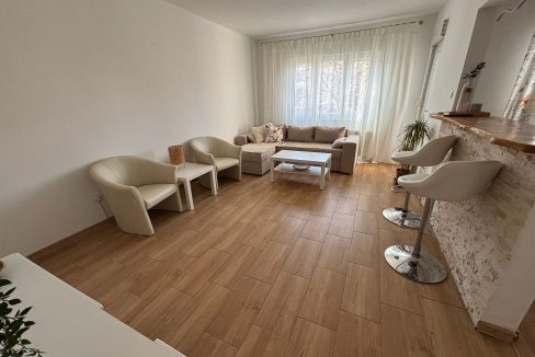 14257569-7881-4274-aab0-0d9164a2e3ac