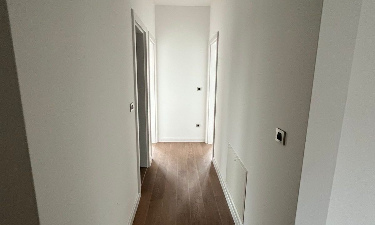 1f6ccdec-8157-4e74-b5a4-0f45daadc5a9