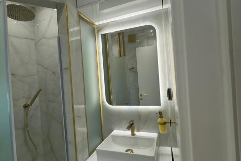 20d4049c-2d9a-4d3a-8e39-27c606e6763b