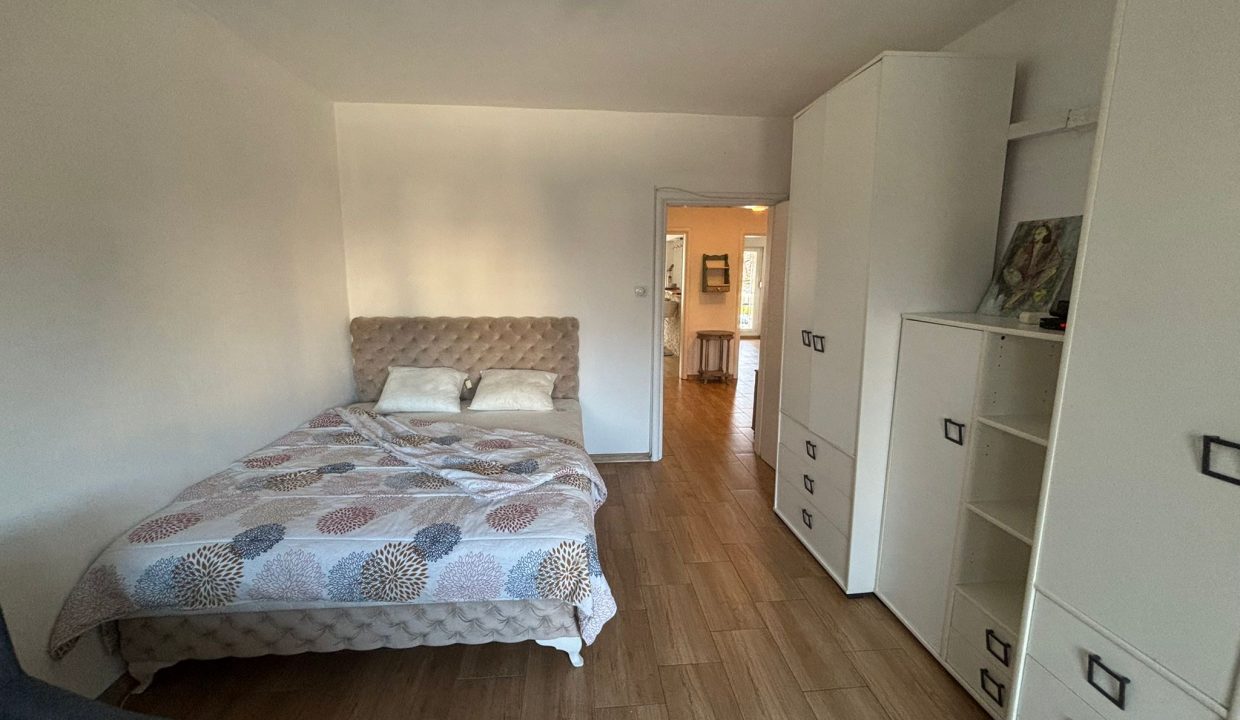 2e2d543c-3a16-4185-b8a9-0be20952c0ba