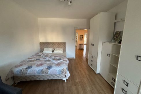 2e2d543c-3a16-4185-b8a9-0be20952c0ba