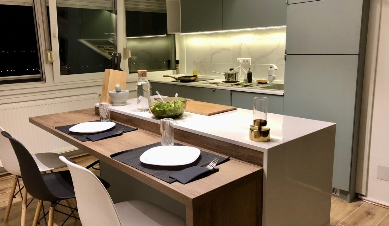 34b46130-e704-4111-aa0a-06b9cfd3836e