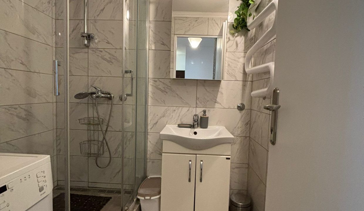 3b5d444a-ecd2-4785-95f0-37d46ba56b59