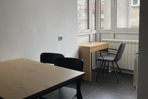 IMG-49ee628d9a12f6ffa533b8ca493677be-V