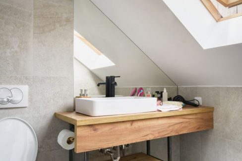 IMG-6fb5891ab25fb0ae297c5e7d908dd6c9-V