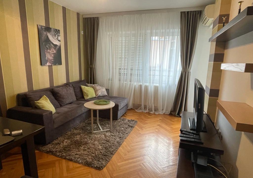 IMG-73cb6e1a7ce7d8d277356af28413526e-V