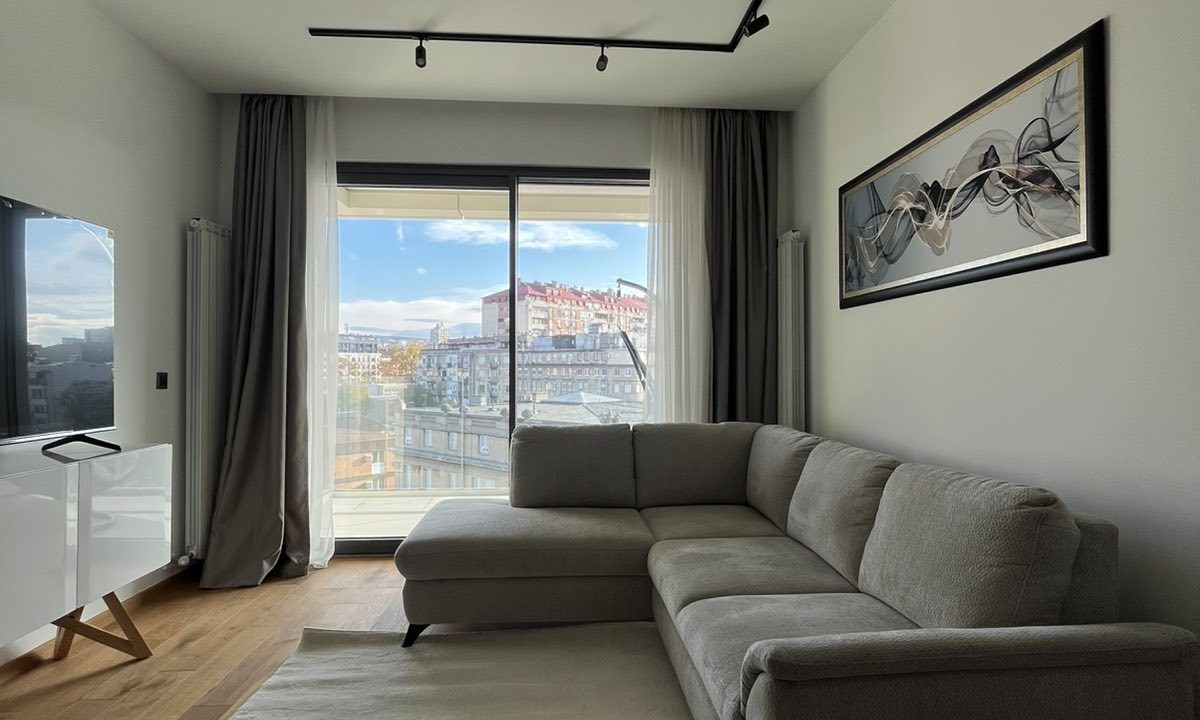 IMG-b31f3f520c9f2c5c99ac187b8fbfcb53-V