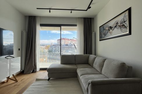 IMG-b31f3f520c9f2c5c99ac187b8fbfcb53-V