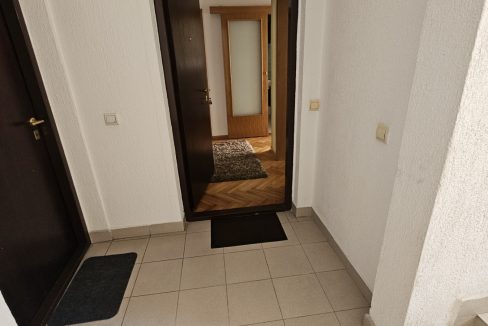 IMG-e04592b9cbbe3bf7cd17c6abdaf99b0b-V