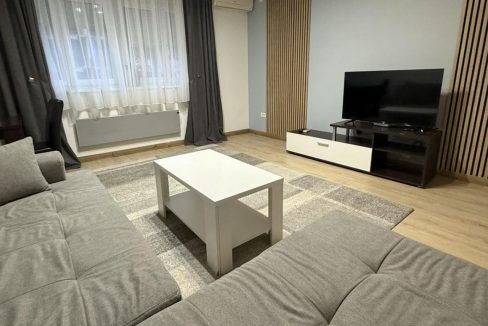 IMG-e245db6893f3a908398935c0dc9ec1db-V