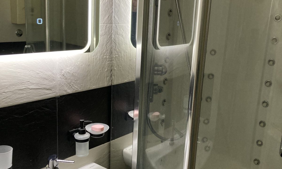 IMG-f2eacc1c38c97444c4c8b3a44ef49fe5-V