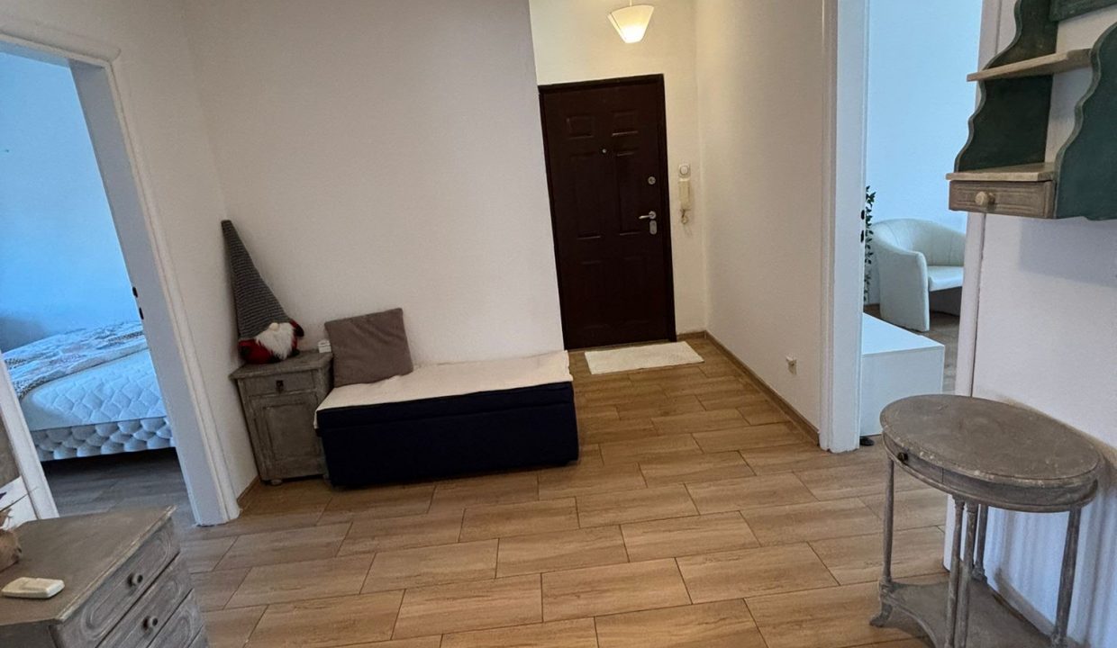 a6d27879-6a04-45f4-9850-9773d09b8592