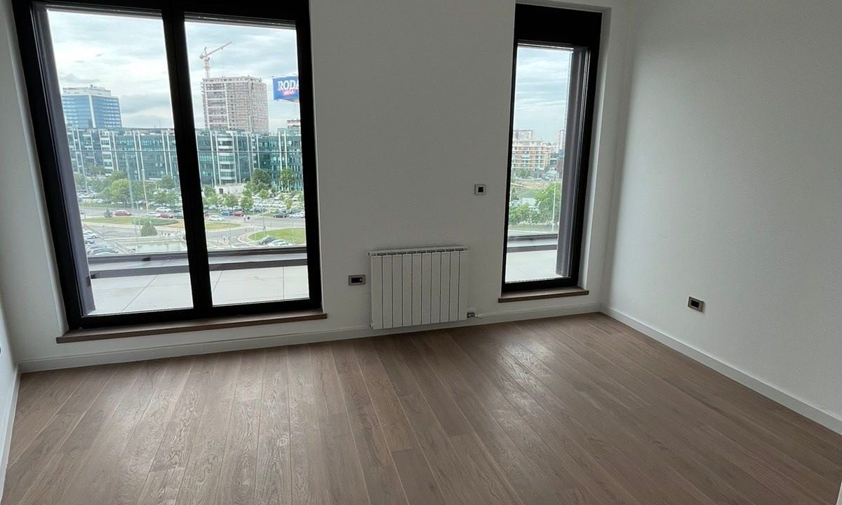 c1564e18-f4a2-4087-990f-7ff6a5f5c75d