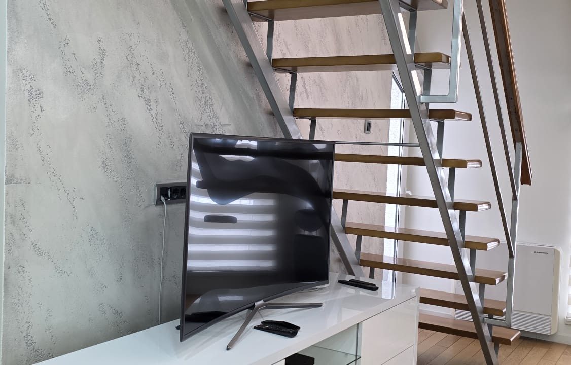 e56cfeee-c6cc-4d96-97b4-c46f942dc867