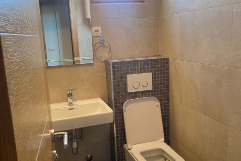 fe198af8-a06d-47db-a729-2580b1d10656