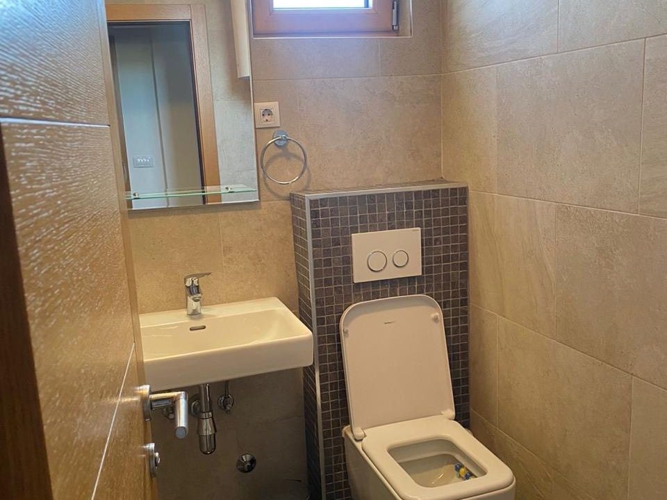 fe198af8-a06d-47db-a729-2580b1d10656