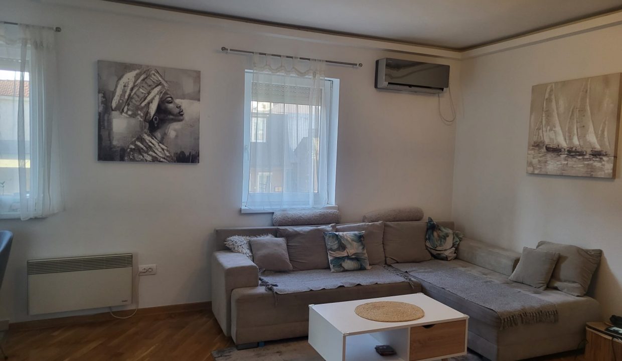 06ab9611-1621-4ddf-b426-030ddd281e60