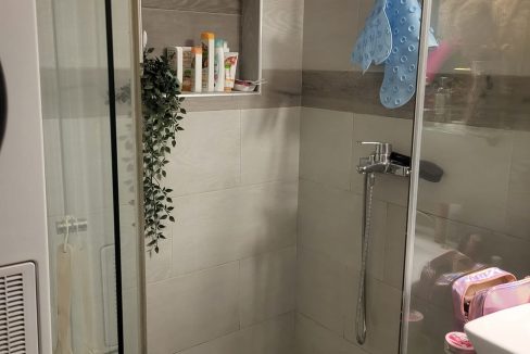 1a0b5296-543d-4948-a9da-f11af2f31287