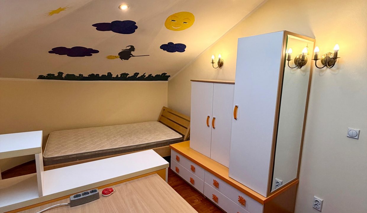 1ad26165-58bc-451e-8bff-2e561a9a36e6