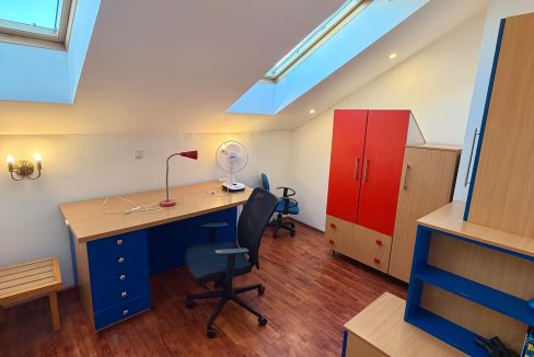 41858112-f182-4464-83e8-5754fbcff7fb