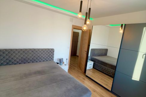 5b17112b-6fe0-4277-8287-aead646ef25d