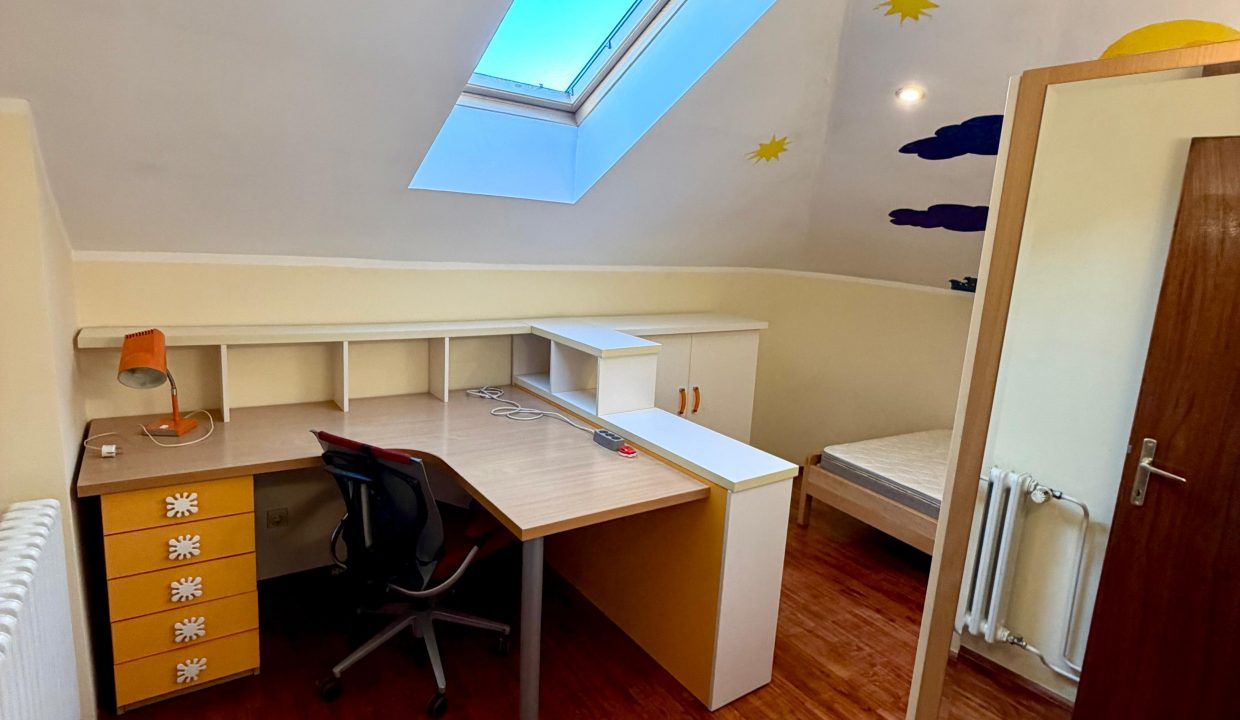 61a62e2a-99e4-4714-b7a8-c2e81551a3d2