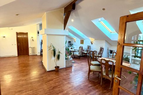 6ca14b85-c20d-4aad-be7e-e20439aff2de