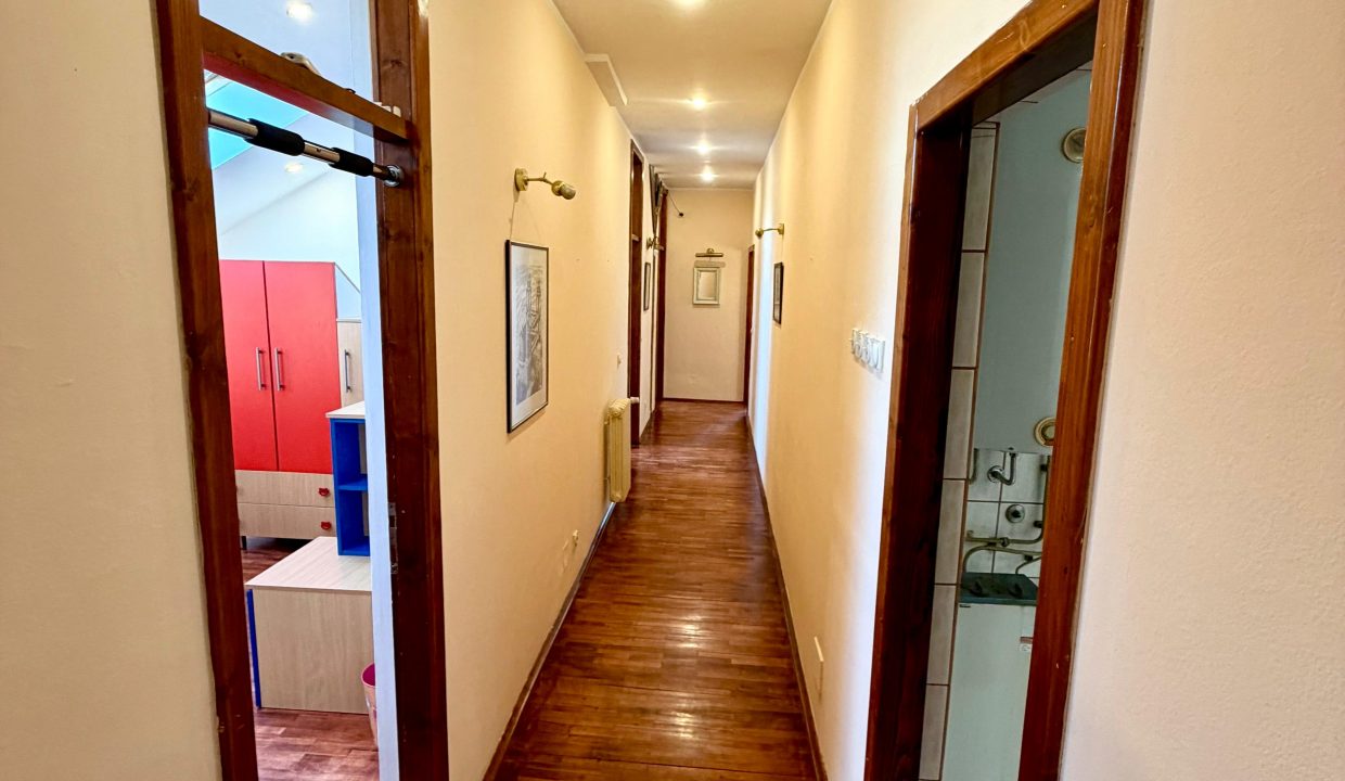 7f8c21c1-58f9-4fd5-b49d-568aad14b3df