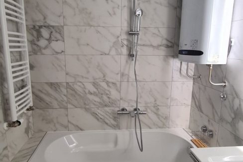 8fa43025-9b55-49ac-9955-058e9e9e7011