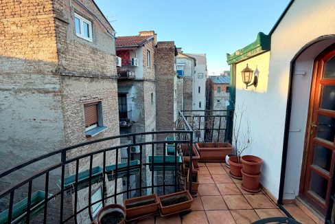 9d233d81-caa3-49d1-a7a4-f3b1fa5fbd31