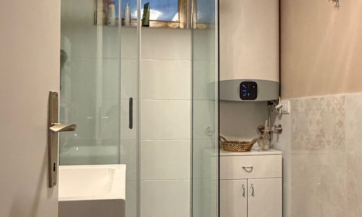 IMG-0f4ade066ec703f2cb2166e093637e0e-V